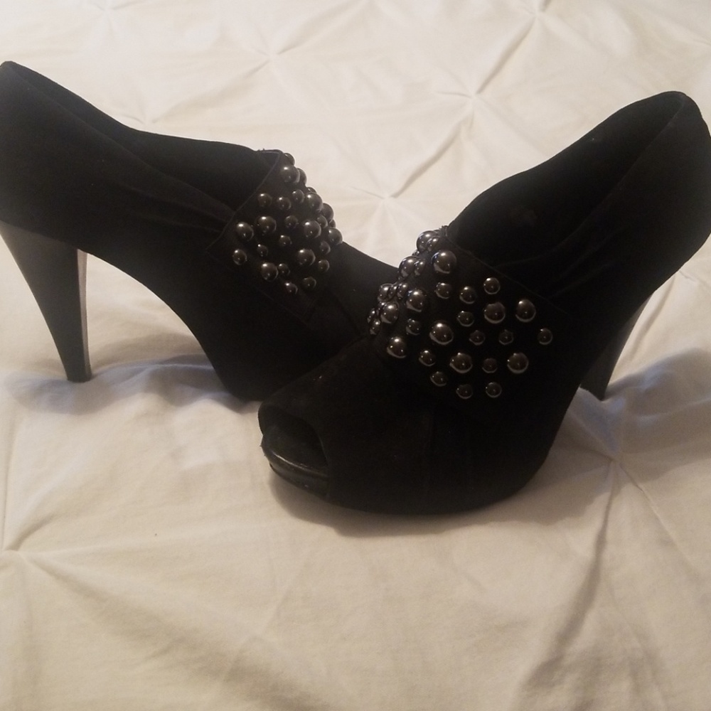 Size 9 heels